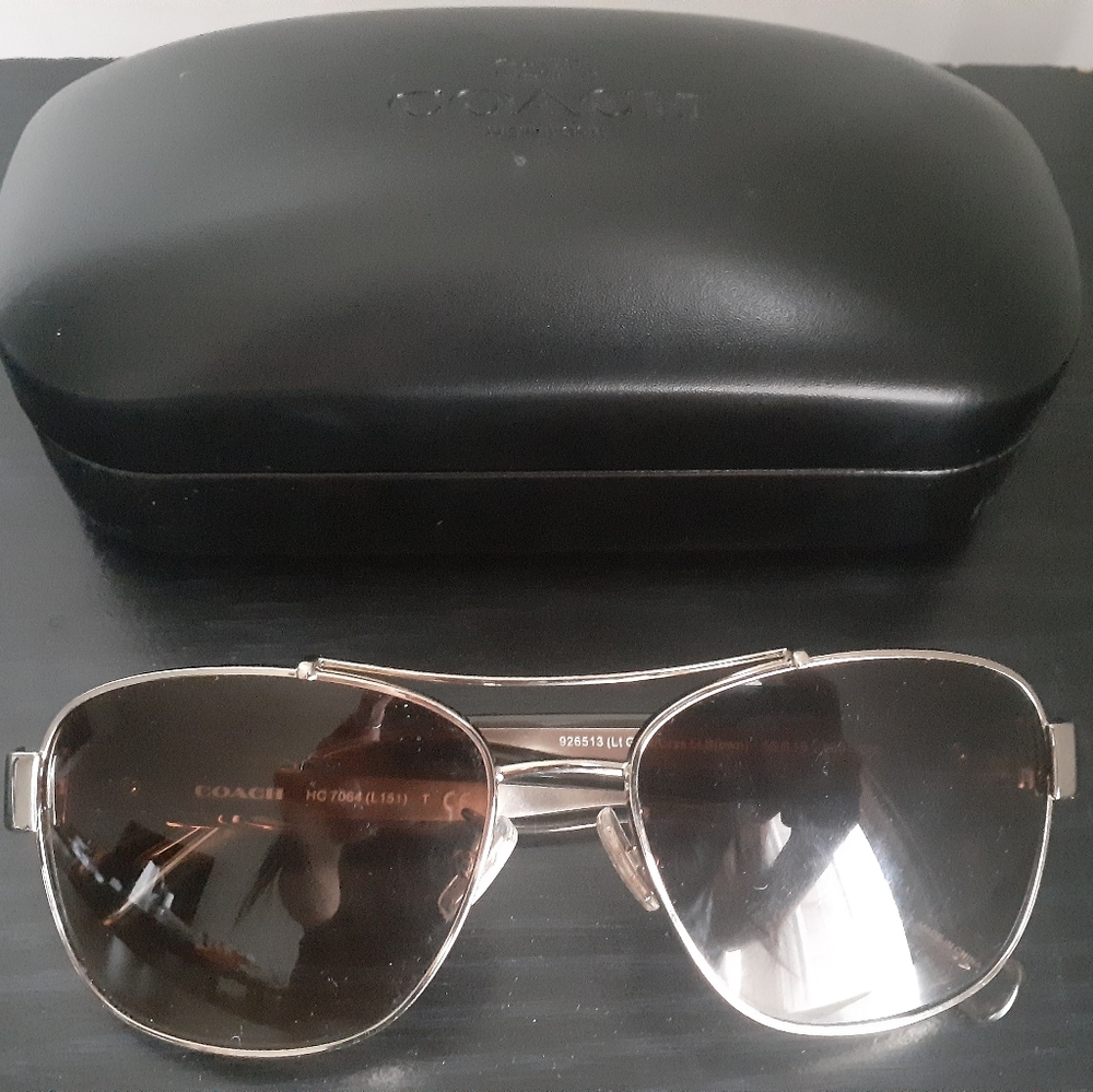 COACH GOLDEN RIM SUNGLASSES